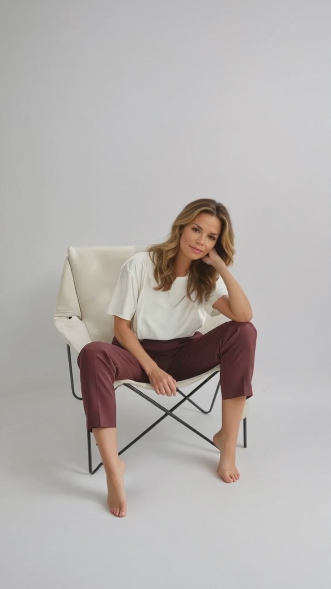 Emily Pant in Berry